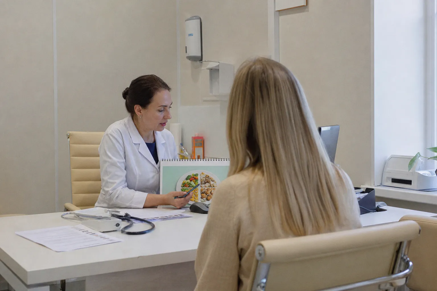 Сверить квалификацию: превентивный нутрициолог или диетолог